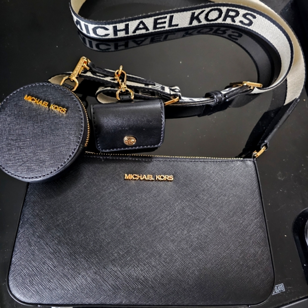 Michael Kors Crossbody